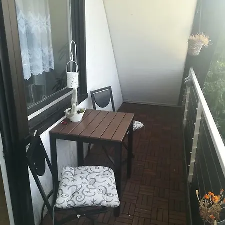 Ferienwohnung Am Weinberg *