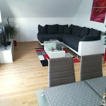 Ferienwohnung Am Weinberg *