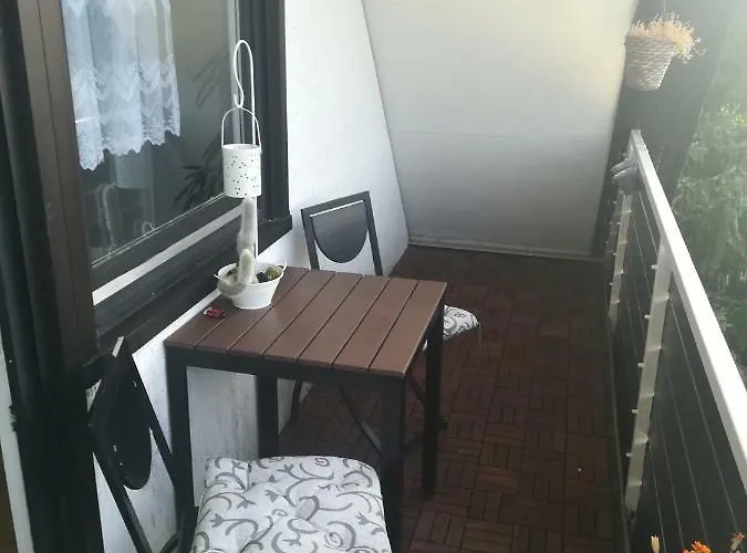 Ferienwohnung Am Weinberg *